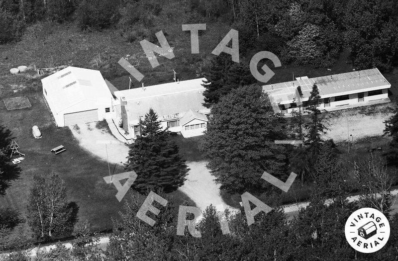 Undetermined Mackinaw Hwy Motel - 1991 (newer photo)